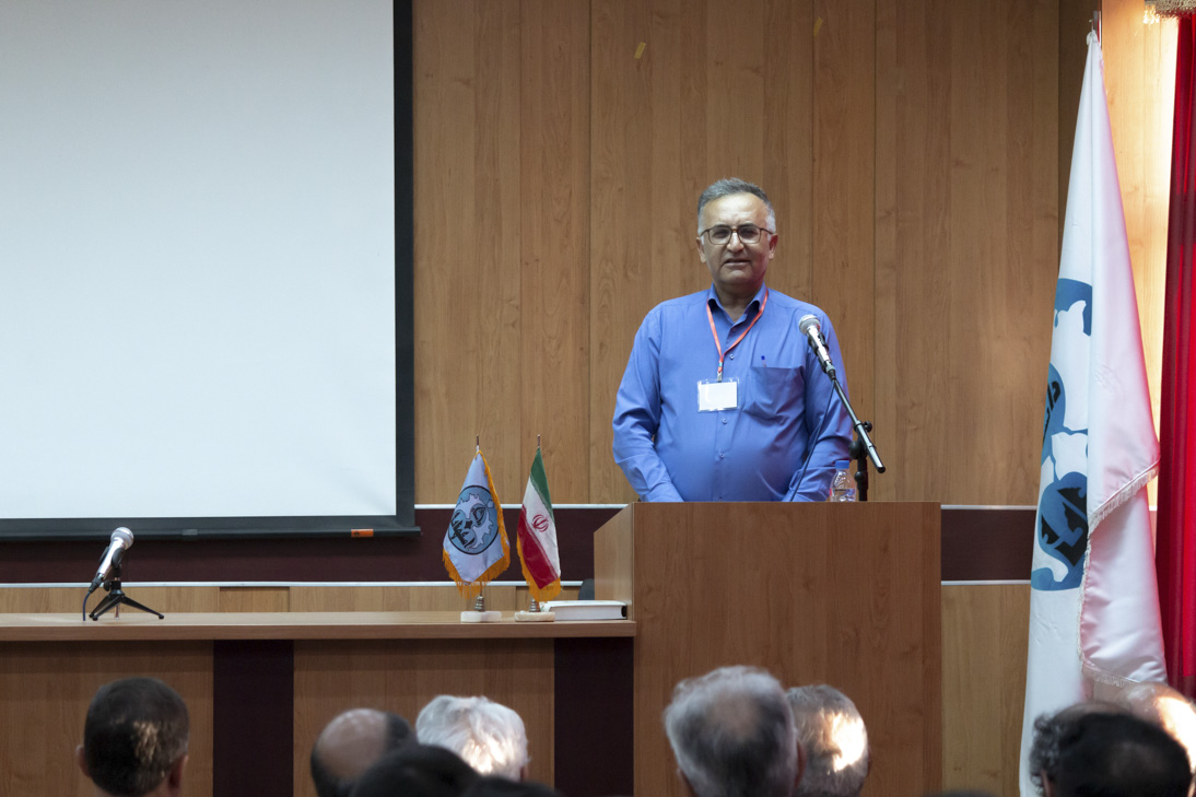 Physics‌‌Conference-085